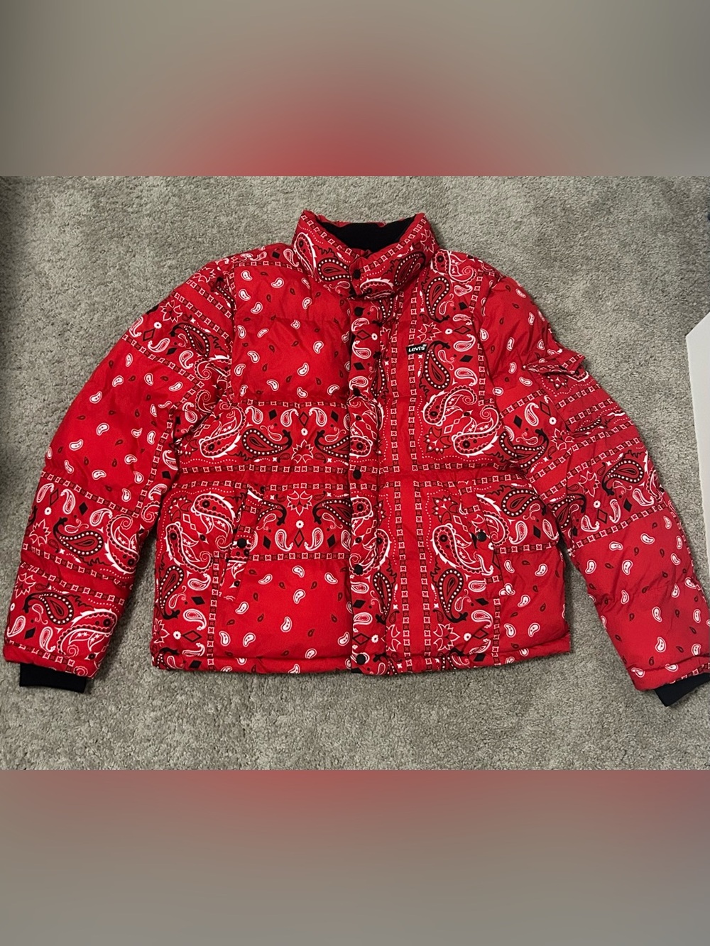 Levi Strauss & Co. Men’s Red Paisley Puffer Jacket Insulated Button Front L